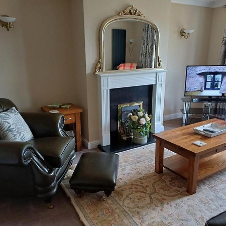 3-Bed Bungalow Near Conwy Valley Close To Castle Colwyn Bay Exterior foto