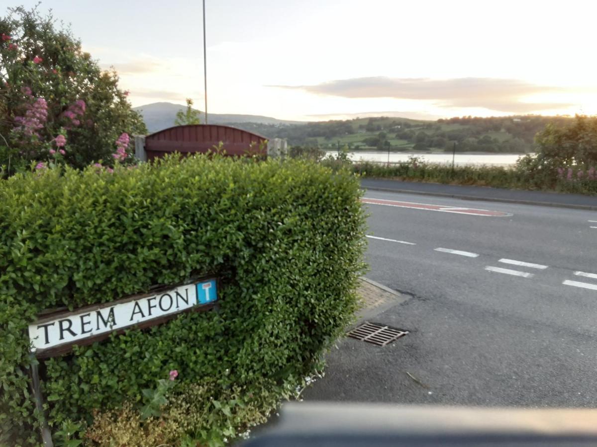 3-Bed Bungalow Near Conwy Valley Close To Castle Colwyn Bay Exterior foto